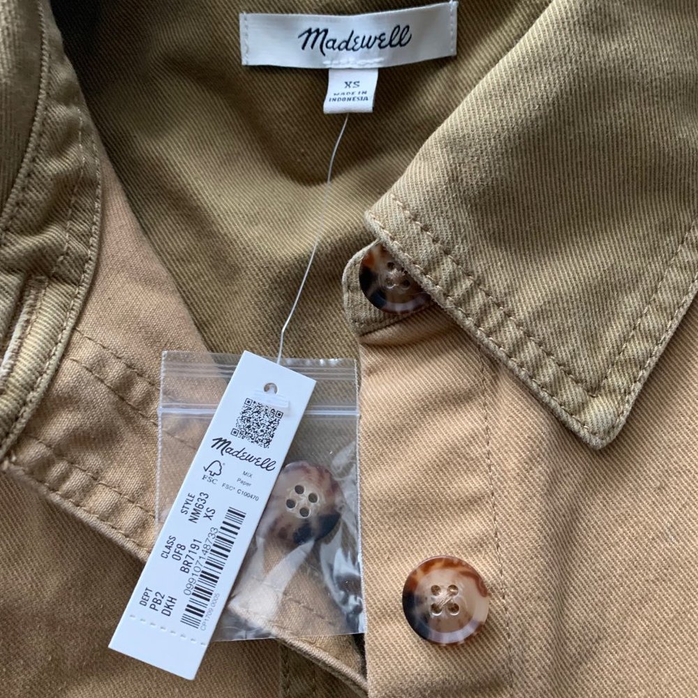 Oversized Cargo-Pocket Shirt Jacket in (Re)generative Chino